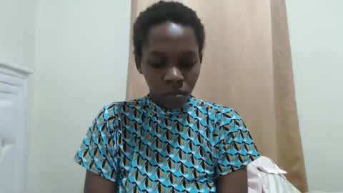 Snapshot of ayatie chatting on October 3, 2:00 pm Ayie online show from October 3, 2:00 pm