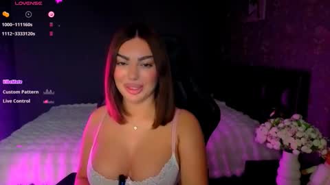  Ayla Demir  online show from January 31, 9:46 pm