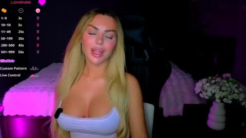  Ayla Demir  online show from May 20, 8:06 pm