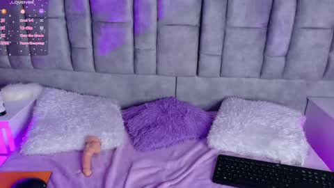 ayla_han online show from May 16, 6:05 am