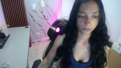 aylanny_m online show from May 8, 2:15 am
