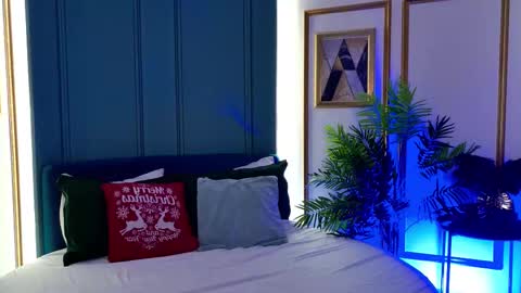 Ayla online show from December 20, 8:13 pm