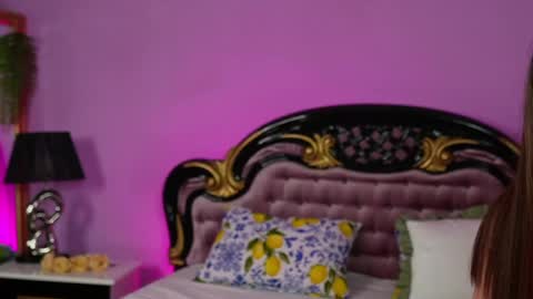 Ayla online show from May 20, 5:21 pm