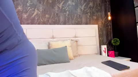 Ayleen online show from March 27, 1:23 pm