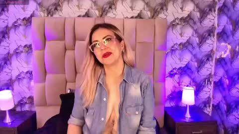 Azahara online show from May 11, 2:45 pm