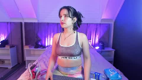 Azahara online show from April 1, 11:35 pm