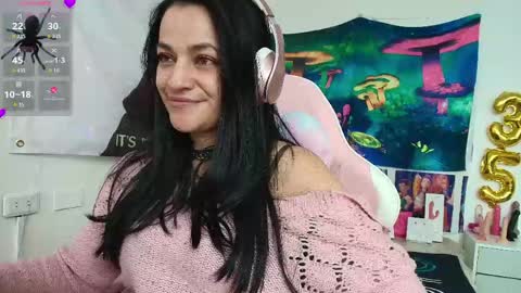 Azucena R online show from May 20, 2:58 pm