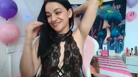 Azucena R online show from May 5, 3:48 pm
