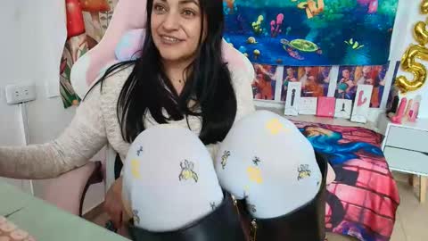 Azucena R online show from May 26, 3:22 pm