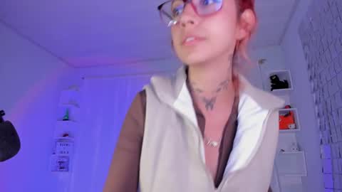 azumi saan online show from December 15, 1:57 am