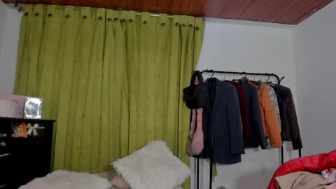 azumi saan online show from April 5, 3:05 am