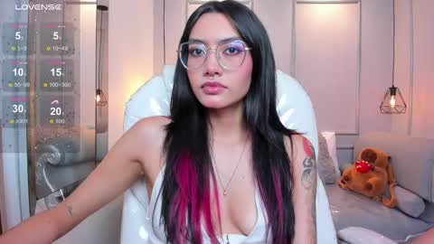 Azura online show from September 10, 7:36 pm