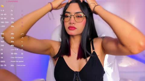 Azura online show from May 13, 8:03 pm