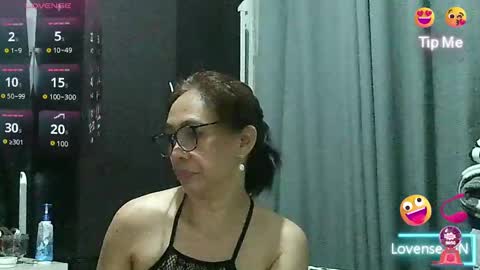 Snapshot of babe4u1234 chatting on January 15, 12:47 pm babe4u1234 online show from January 15, 12:47 pm