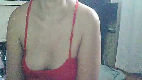Snapshot of babe4u1234 chatting on December 17, 8:23 am babe4u1234 online show from December 17, 8:23 am