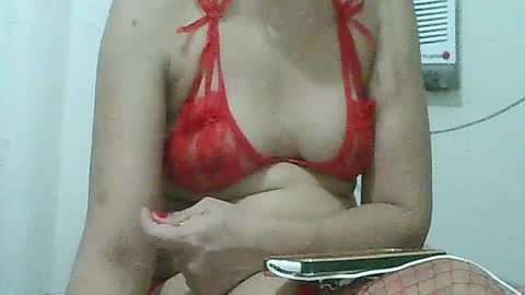 Snapshot of babe4u1234 chatting on January 6, 2:36 pm babe4u1234 online show from January 6, 2:36 pm