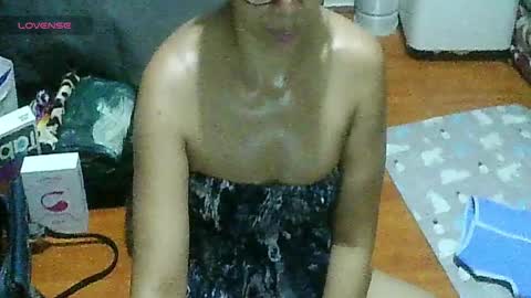 Snapshot of babe4u1234 chatting on January 3, 3:12 pm babe4u1234 online show from January 3, 3:12 pm