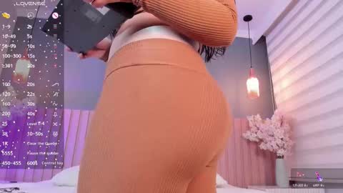 babe_sophiee online show from October 14, 3:42 am