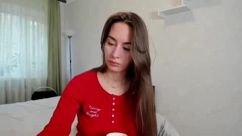 EVA online show from November 3, 1:15 pm