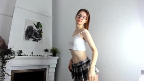 Snapshot of baby_evalena chatting on February 20, 5:12 am Evalena maybe just Eva online show from February 20, 5:12 am