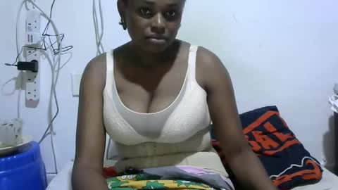 baby_fayyan online show from October 16, 12:30 pm