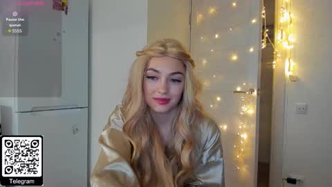 Elizabeth online show from December 18, 2:00 pm