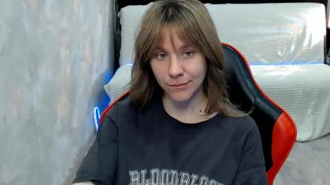 baby_kitte online show from May 18, 4:07 am