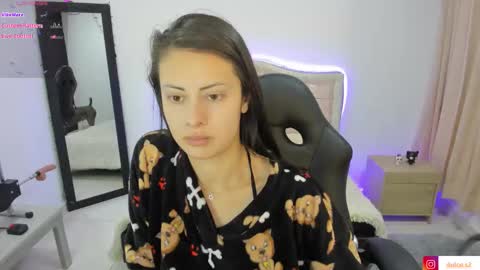 Dulce  Stefa  online show from March 10, 1:09 am