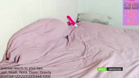 Hello guys Welcome in my room im Chloe online show from February 5, 12:31 am