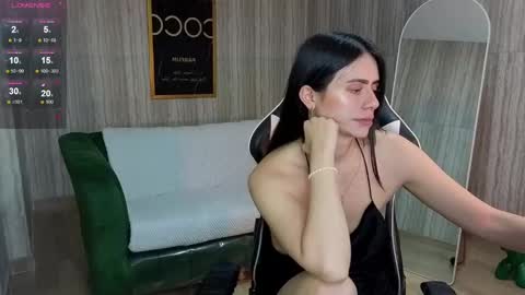 Bella online show from November 6, 8:26 pm