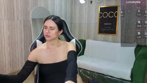 Bella online show from October 27, 8:25 pm