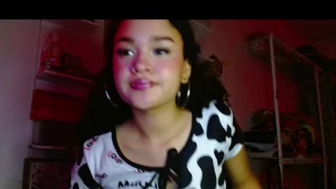 babybombom08 online show from May 20, 1:57 am