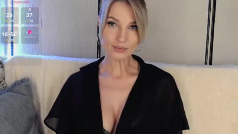 Kate online show from May 27, 3:09 pm