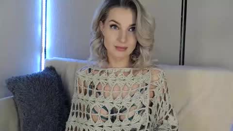 Kate online show from December 15, 4:45 pm