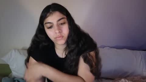 Snapshot of babygotbackends chatting on February 27, 2:32 am BabyGotBackends online show from February 27, 2:32 am