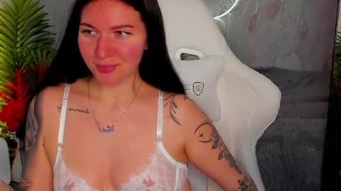 Sophia online show from May 19, 1:56 am