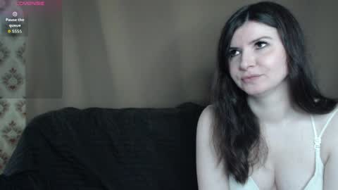 babykaten online show from May 8, 3:10 am