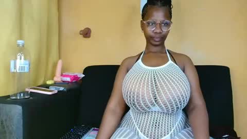 babyluciax online show from June 24, 6:12 am
