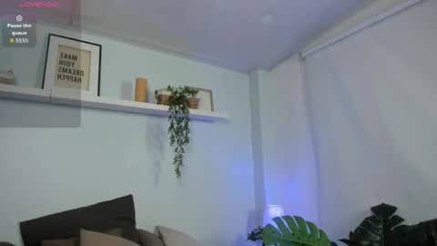Baby online show from May 18, 7:42 pm