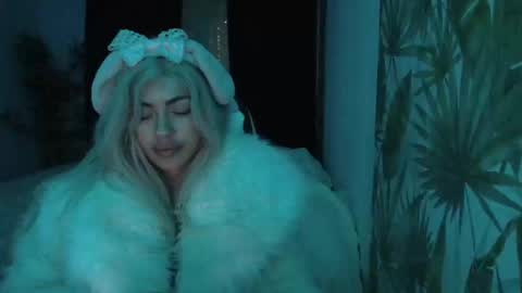 babysugarbunny online show from November 5, 4:18 am