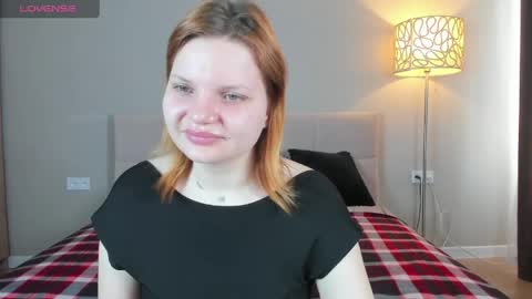 babyyulli online show from May 1, 1:53 am