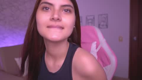 babyzoe_ online show from February 13, 11:39 am