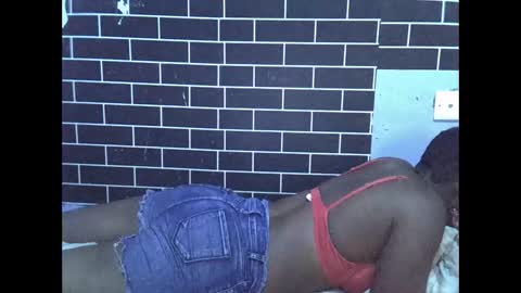 Zuri online show from March 26, 1:02 pm