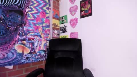 Bratty Lanita - independent online show from February 1, 8:29 pm