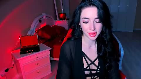 Miss Desire...do you remember online show from December 2, 7:10 am