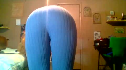 Badbitch520 online show from May 7, 2:49 am