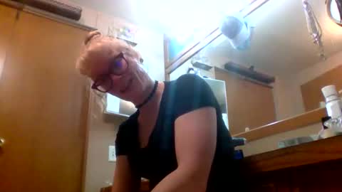 Badbitch520 online show from April 28, 5:55 am