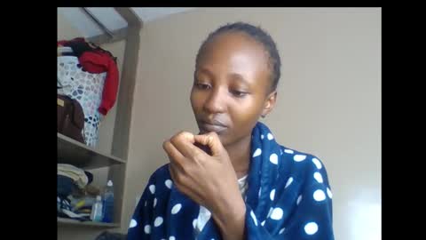 baddie_bunnie online show from April 28, 5:00 am