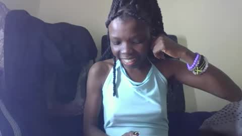 baddie_floxxy online show from May 12, 7:42 pm