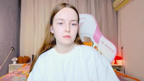 Alice online show from November 14, 7:36 pm